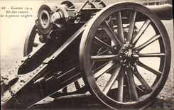 VINTAGE POSTCARD Militaria One of the guns of 6 English inches