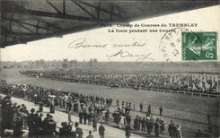 VINTAGE POSTCARD Horse Horsemanship Hippisme Racecourse of Tremblay crowd during a race