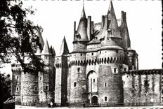 MODERN CARD Pane Principal Frontage of the Castle