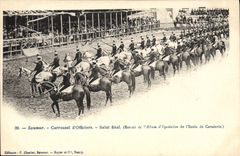 CPA Cheval Equitation Hippisme Saumur Carrousel d'officiers Salut final 
