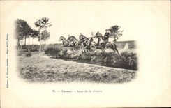 CPA Cheval Equitation Hippisme Saumur Saut de la riviere