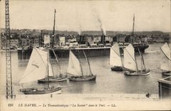 VINTAGE POSTCARD Boat Transatlantic Le Havre Savoy in the port