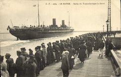 CPA Bateau Le Havre Sortie du Transatlantique La Savoie 
