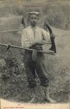 CPA Folklore Type de faucheur Montagnard Pyrenees