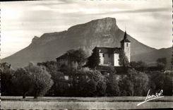 CPA Environs de Chambery DE Challes les Eaux L'Eglise de la Ravoire et le Granier