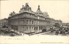 VINTAGE POSTCARD Lyon the Stock Exchange