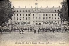 CPA Cheval Equitation Hippisme Saumur Ecole de cavalerie Carrousel La charge 