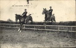 CPA Cheval Equitation Hippisme Saut de haie Au Breil