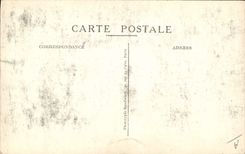 CPA Militaria ce qui reste de la nacelle du zeppelin abattu a Revigny par un auto canon 