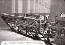 CPA Militaria Paris Musee de l'armee Debris du zeppelin n°8 abattu a Badonviller par notre 75