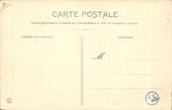 CPA Folklore Basses Pyrenees Laruns EAux Bonnes Une jeune Ossaloise