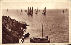 CPA Les regates Bateaux 