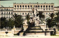 CPA Toulon Monument De La Federation Et Le Grand Hotel