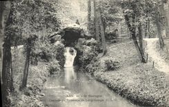 VINTAGE POSTCARD Bois de Boulogne Cascades Of the Brook De Longchamps
