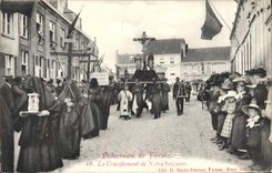 CPA Procession de Furnes Le crucifiement de Notre Seigneur