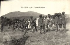 CPA Guerre 1914 Troupe Hindoue Croix Rouge Militaria