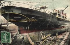 CPA Bateau Paquebot Le Havre La Savoie en cale seche