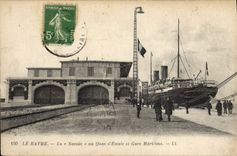 CPA Bateau Paquebot Le Havre La Savoie au quai d'escadre et gare maritime 