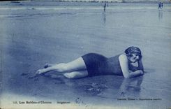 VINTAGE POSTCARD Woman Bathing suit Sables d'Olonne Bather