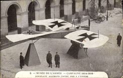 CPA Militaria Paris Musee de l'armee Aeroplane allemand pris a l'ennemi
