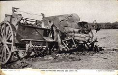 CPA Militaria Canons allemands detruits par nos 75 