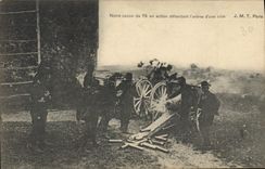 POSTAL Militaria de la VENDIMIA nuestro arma de 75 en la acción que defiende la entrada de una ciudad