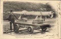 Establecimientos de Militaria de la POSTAL de la VENDIMIA de SEÑORES Schneider y de torpedos de la lanza del tubo del Co