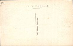 CPA Folklore Pyrenees Type basque Retour de la fontaine 