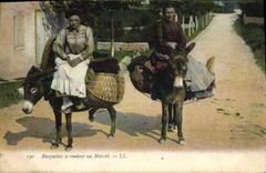 CPA Folklore Basquaises se rendant au marche Ane Mule 
