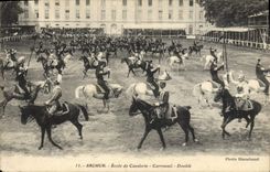 VINTAGE POSTCARD Horse Hippisme Saumur School of Double cavalry Carousel