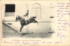 CPA Cheval Hippisme Saumur Sauteur en liberte Capriole
