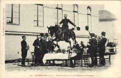 VINTAGE POSTCARD Horse Hippisme Saumur Last guest or the stopped lunch