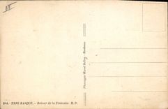 CPA Folklore Femme Type basque Retour de la fontaine