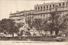 CPA Toulon Place de la Liberte Monument de la Federation