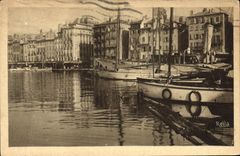 VINTAGE POSTCARD Toulon a corner of the Old Wet dock Boats