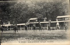 CPA Cheval Hippisme Saumur Ecole de cavalerie Carrousel Courbettes