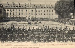 CPA Cheval Hippisme Saumur Carrousel de troupe la poursuite 
