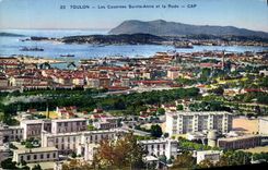 CPA Toulon Les Casernes Sainte Anne et la Rade
