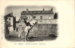 VINTAGE POSTCARD Hippisme Jumping Saumur Horse in Courbette freedom