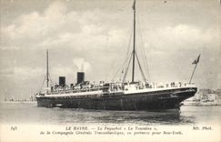 CPA Bateau Paquebot La Touraine Le Havre de la Compagnie Generale Transatlantique en partance pour New York 