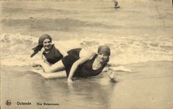 VINTAGE POSTCARD Woman Ostend Bathing suit Our bathers
