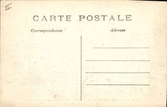 CPA Militaria Foret de Compiegne autos allemandes detruites avant leur retraite 