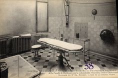VINTAGE POSTCARD Hospital of Scotland Electro Clinical Bergonie vibrator of Dr. Bonnet Street of the Chair Paris Nurse