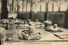 VINTAGE POSTCARD Holy Thermal Amand the hour of bath TOP