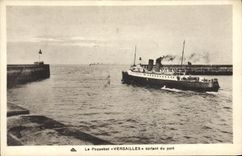 VINTAGE POSTCARD Boat outgoing Versailles Steamer of the port
