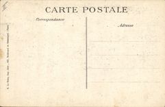 CPA Militaria Tombe d'un Highlander La tunique recouvre la croix sur laquelle sont ecrits ces mots Il fut un bon camara
