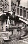 CPM Pierrefonds Le Chateau La Statue du Duc d'Orleans