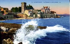 CPM La Napoule Le Chateau Vue de la Jetee