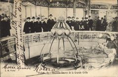 VINTAGE POSTCARD Hydrotherapy Vichy News source of the large grid