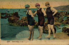 VINTAGE POSTCARD Woman Bathing suit Women Three Graces